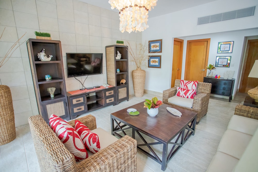 Deluxe Apartment, 2 Bedrooms, Balcony - Photo 2
