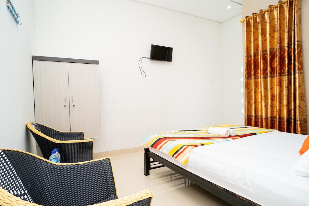 Deluxe Room - Photo 7