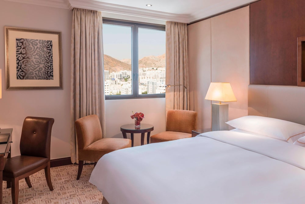 Suite, 1 King Bed