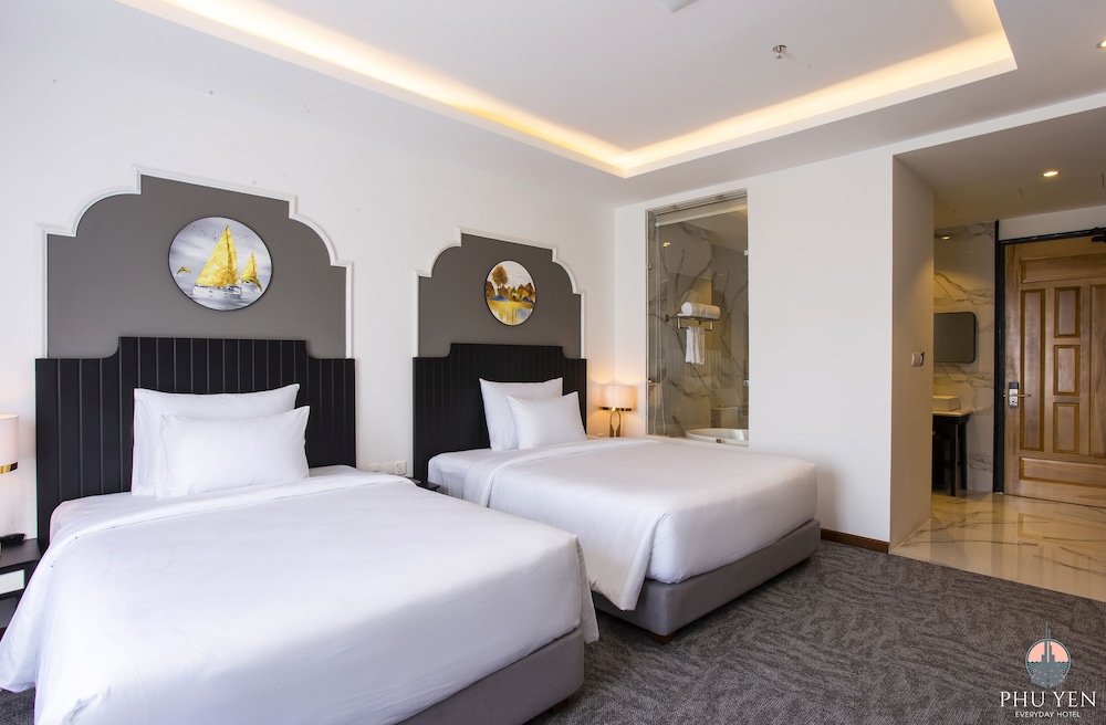 Deluxe Double or Twin Room photo 3