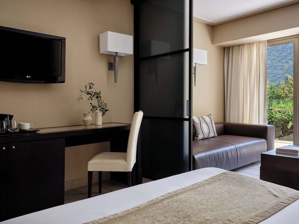 Superior Double Room Inland View - Photo 6