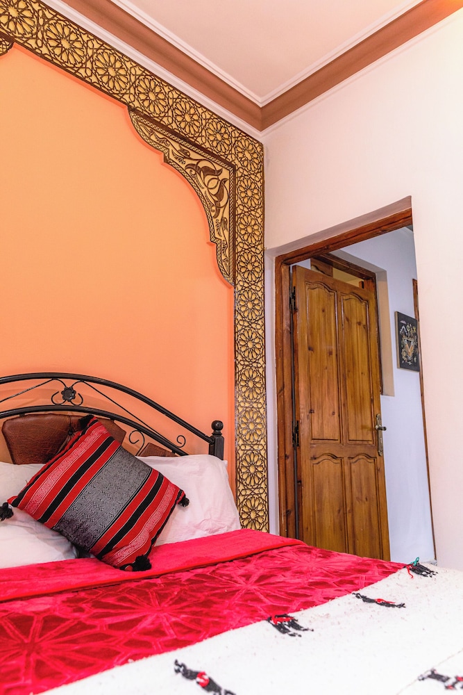 Traditional Double Or Twin Room photo 2