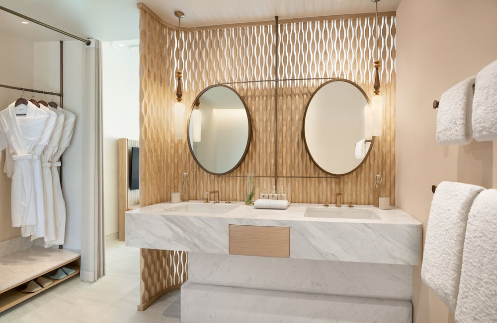 Suite (Reserve, Ocean) - Photo 6