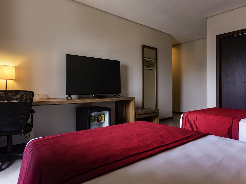 Standard Room, 2 Twin Beds - Photo 7