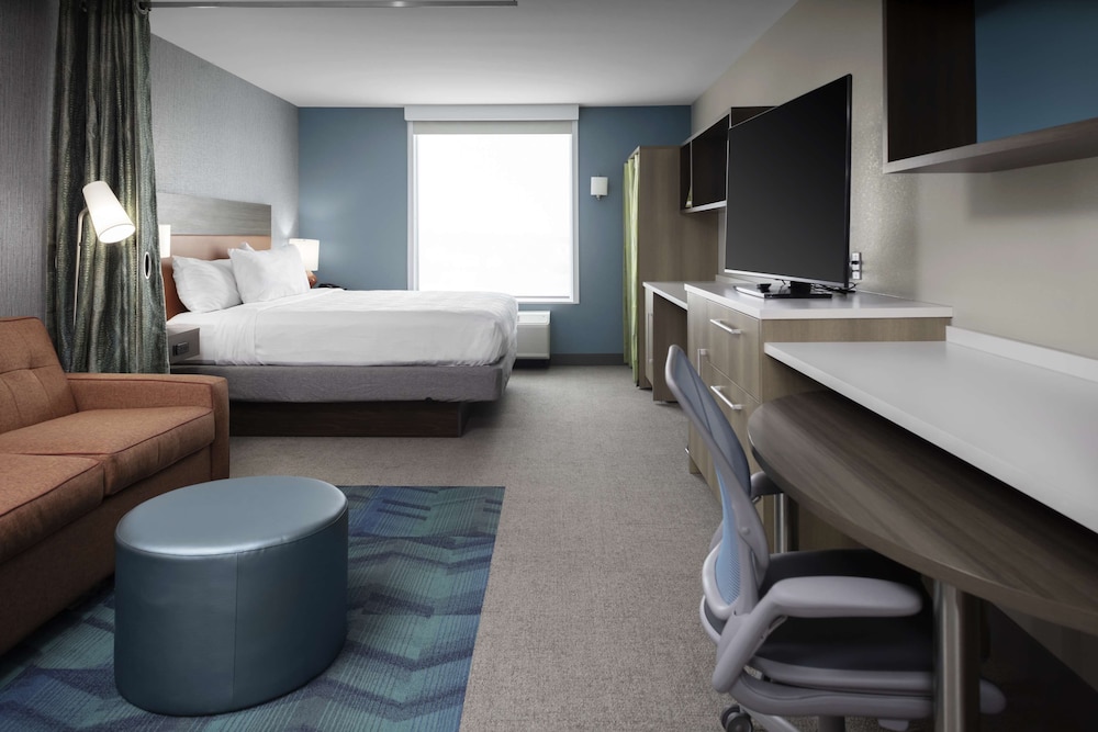 Studio Suite, 1 King Bed, Non Smoking - Photo 1