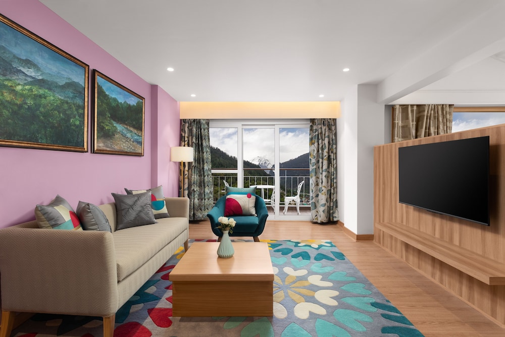 Deluxe Studio Suite - Photo 2