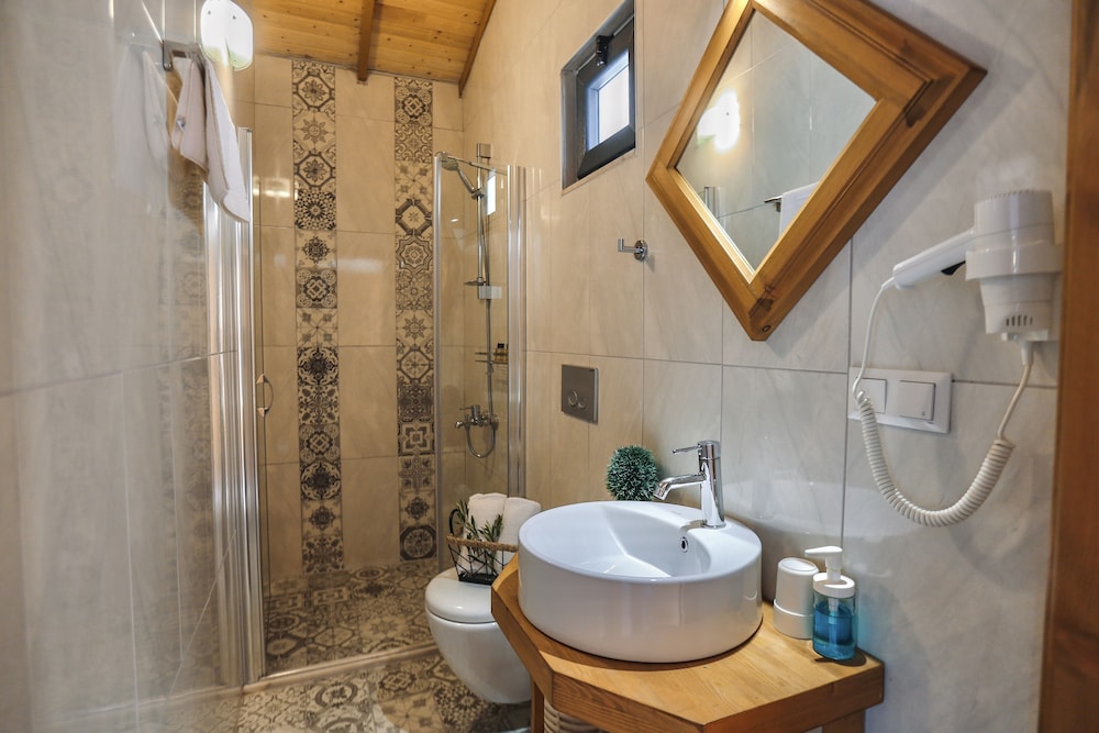 Superior Twin Room - Photo 4