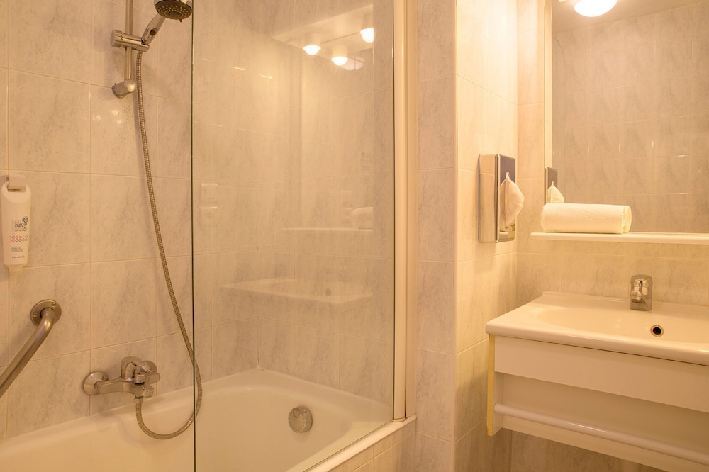 Superior Double or Twin Room - Photo 7