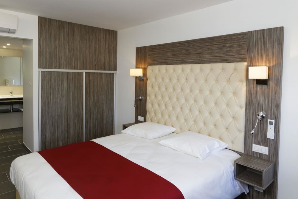 Superior Double Room, 1 Double Bed, Terrace, Garden View photo 3