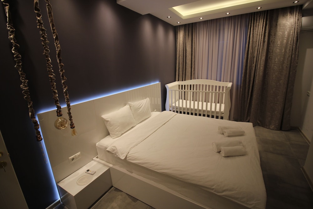Superior Suite, 4 Bedrooms, Balcony photo 3