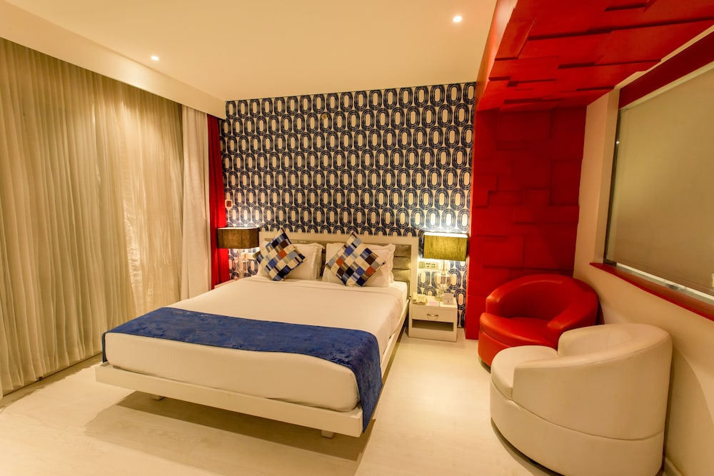 Executive Suite, City View Executive Suite, City View