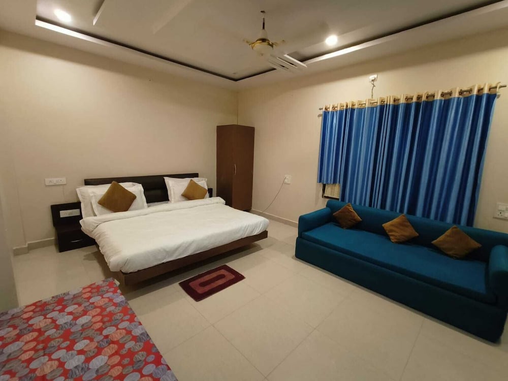 Executive Room - Photo 1