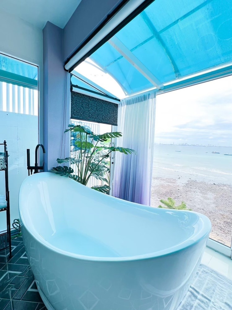 Deluxe Double Room, Sea View photo 3