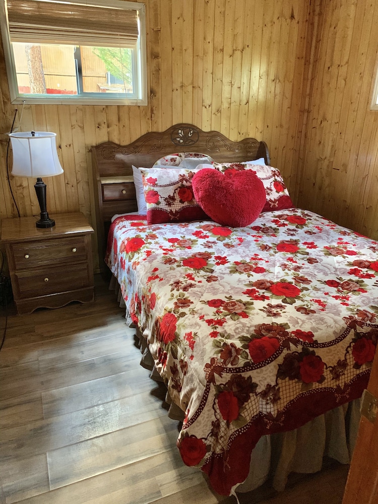 Family Cabin photo 2