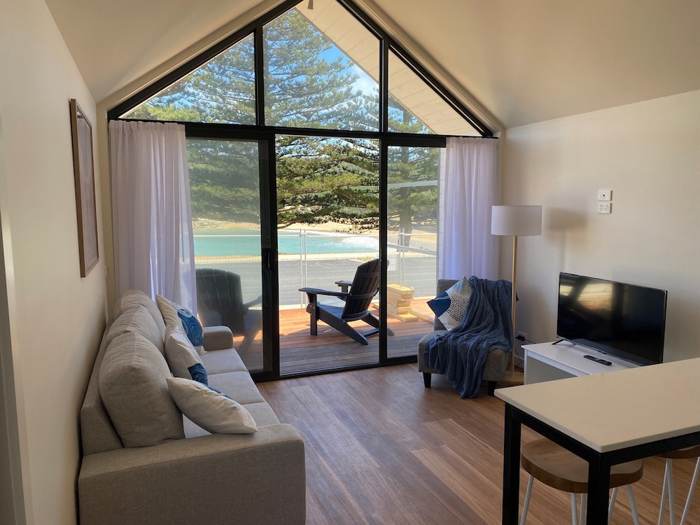 Luxury Villa photo 1