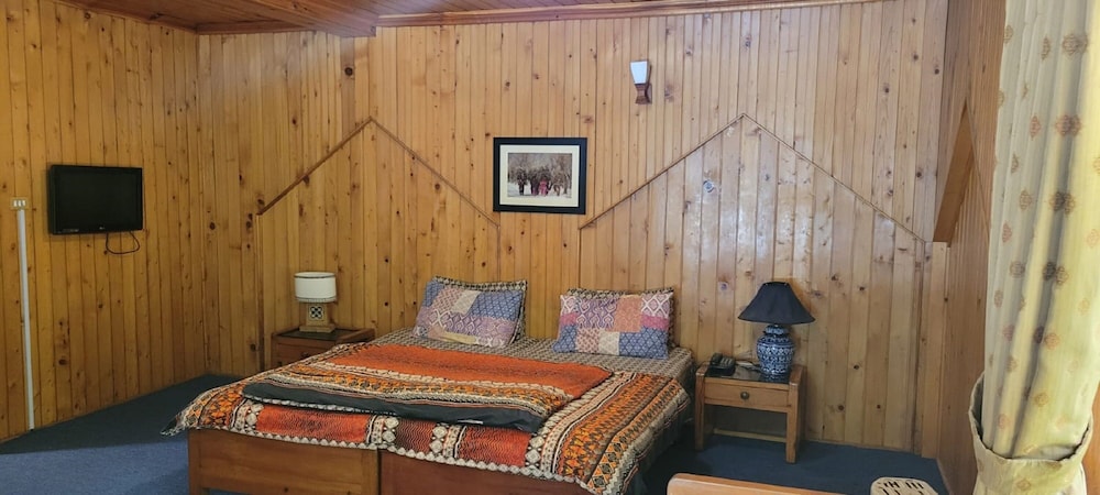 Standard Double or Twin Room photo 1