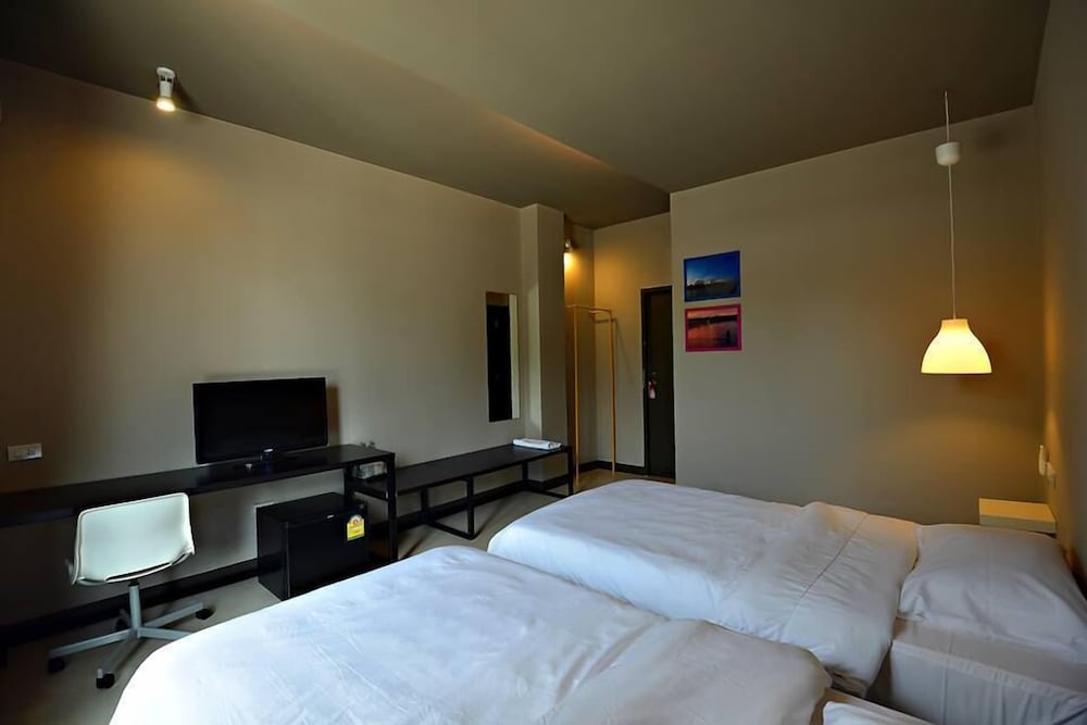 Standard Twin Bed photo 2