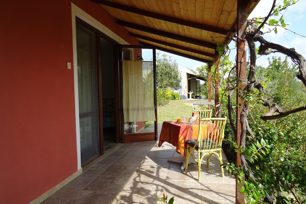 Family Double Or Twin Room, Accessible, Garden View (Mirto 3) photo 3