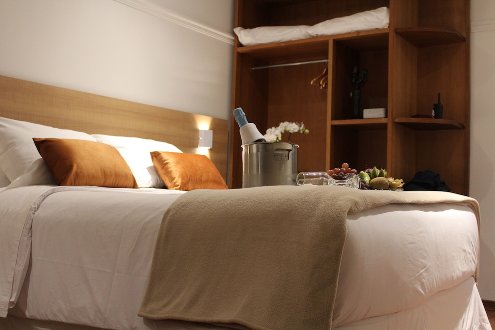 Luxury Room - Photo 10