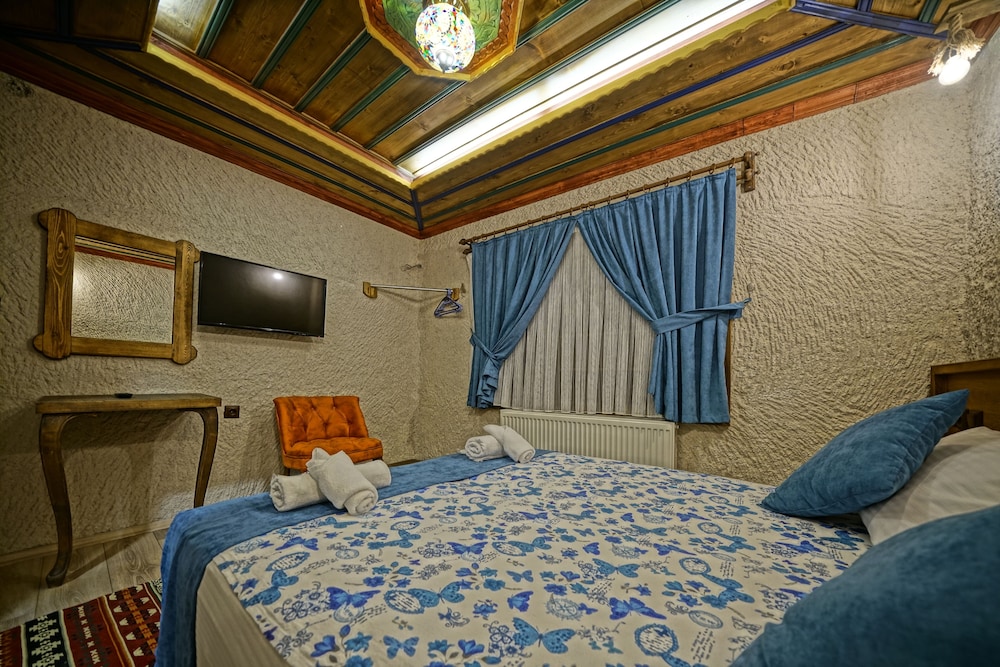 Economy Double Room photo 2