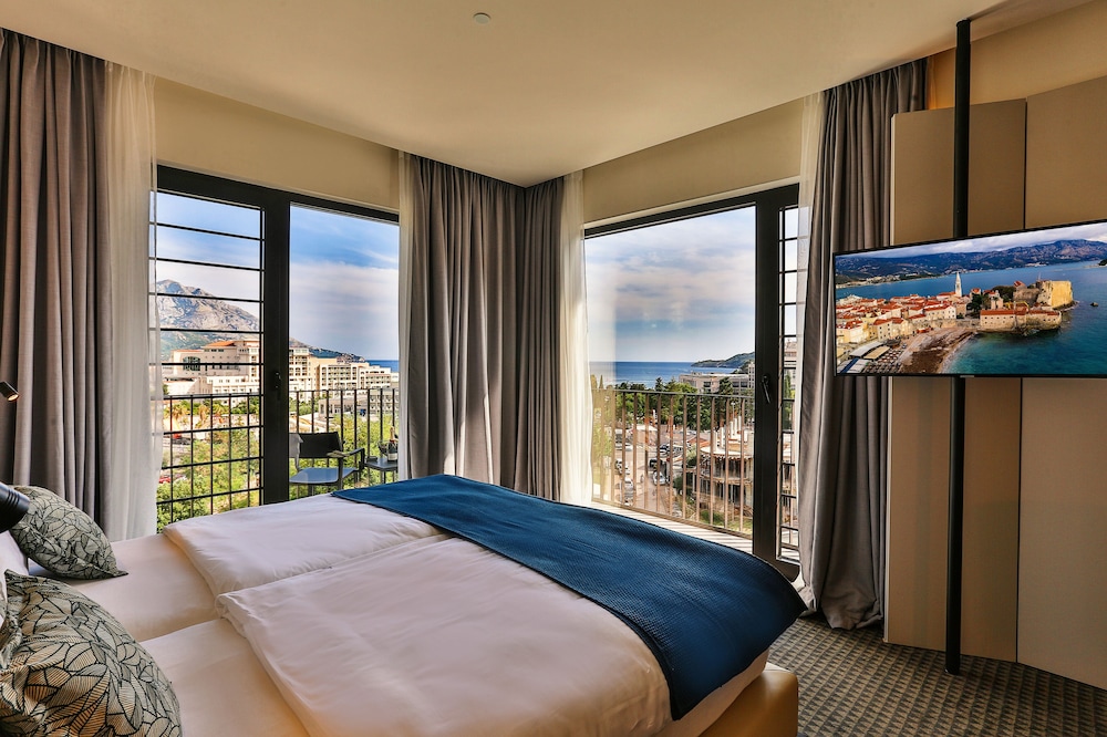Family Quadruple Room, Multiple Beds, Non Smoking, Sea View photo 1