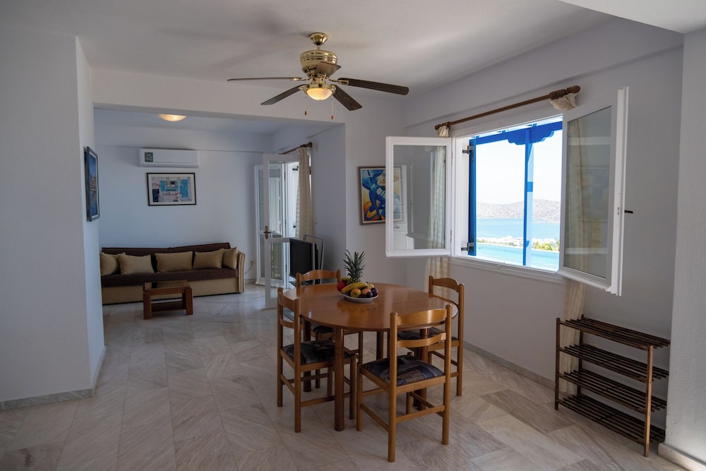 Seaview Villa Bart