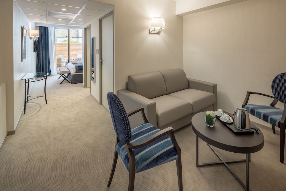 Suite Suite