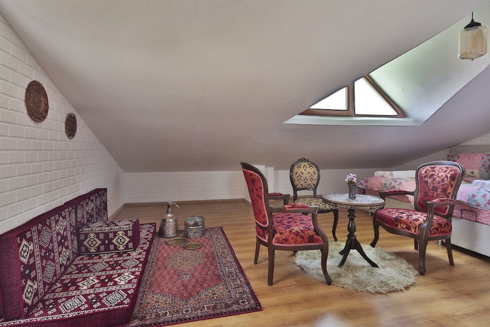 Family Room photo 1