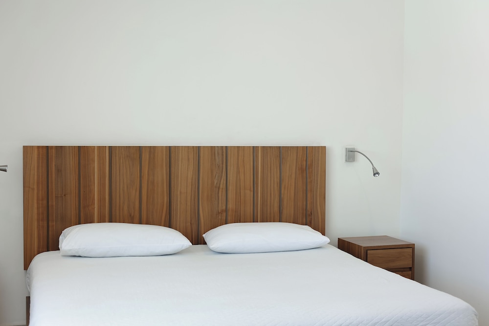 Basic Suite, 2 Bedrooms