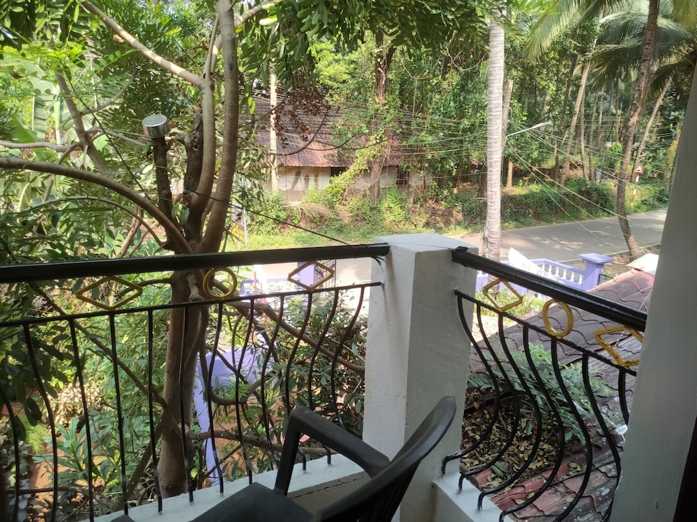 Standard Room, 1 Bedroom, Garden View photo 3