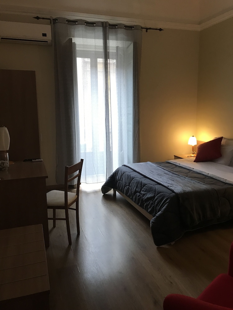 Triple Room, City View photo 2