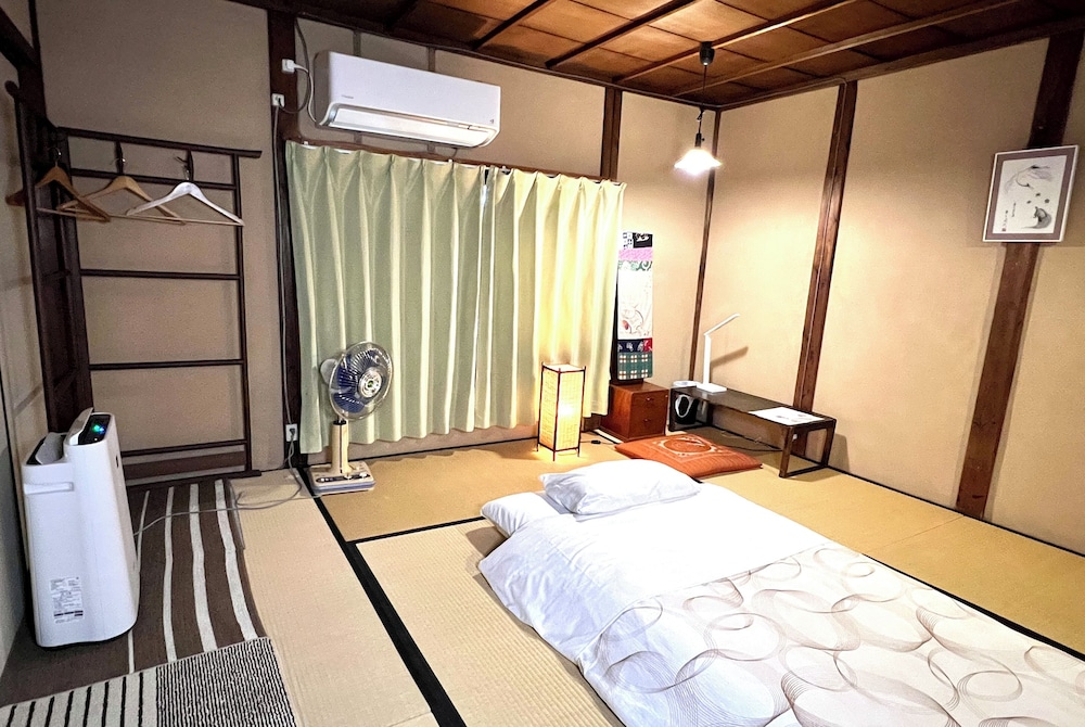 Traditional House photo 2