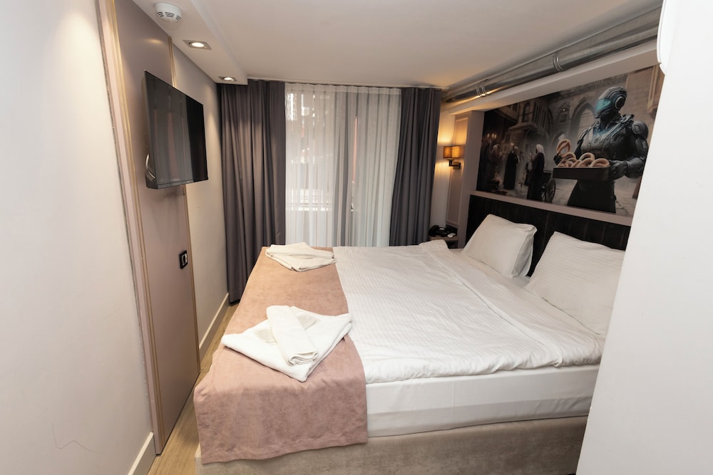 Economy Double Room photo 1
