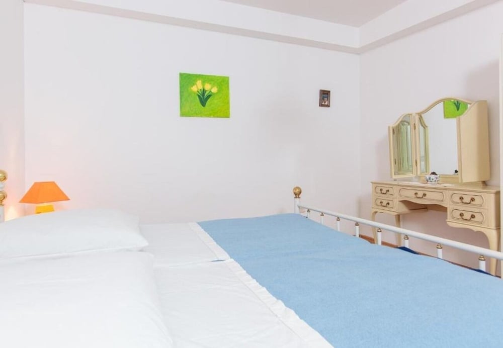 Apartment (Knez - 100 m from beach - A1(4))