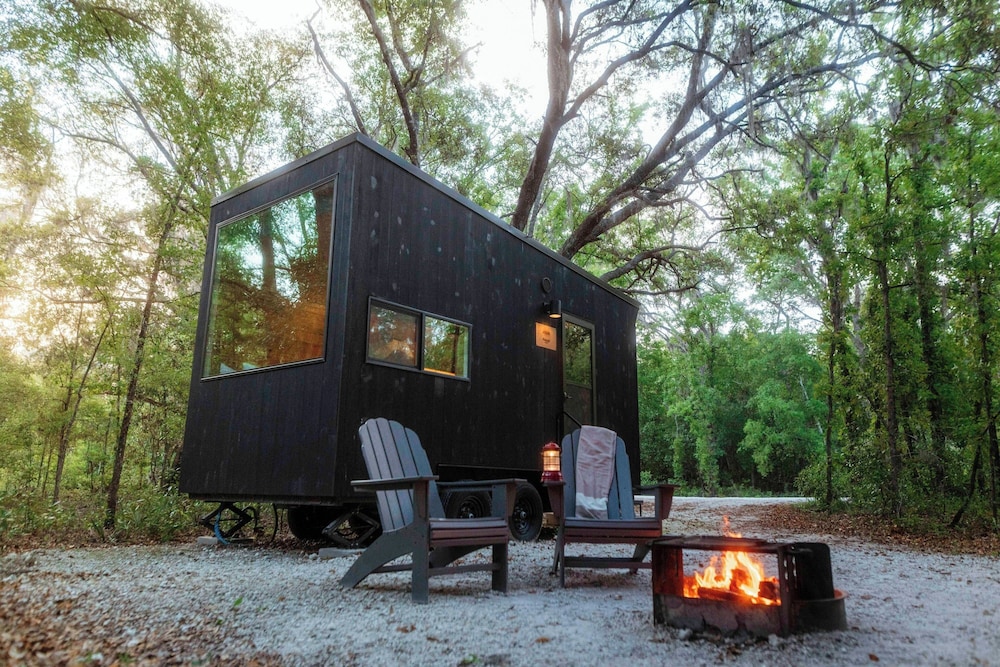 Standard Cabin, 1 Queen Bed photo 1