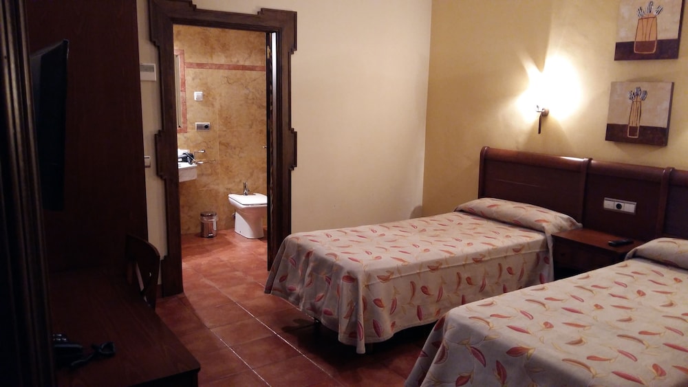 Triple Room - Photo 2