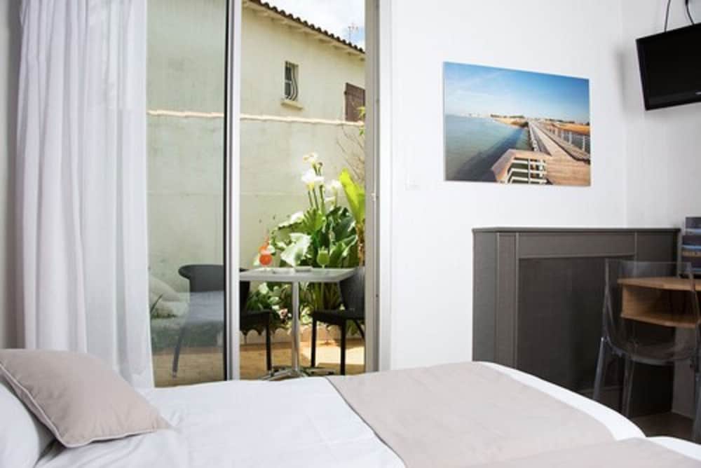 Comfort Room Comfort Room