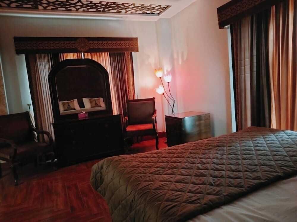 Deluxe Double Room photo 2