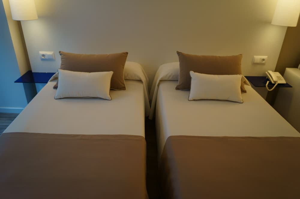 Economy Double Room photo 3