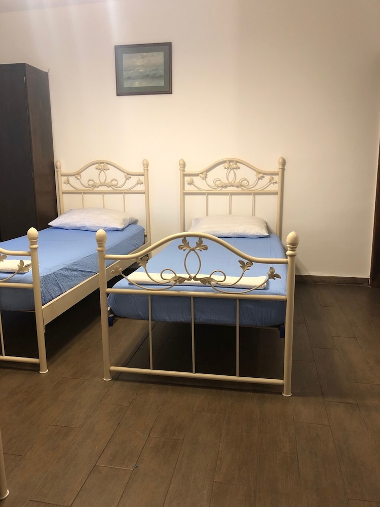 Shared Dormitory, Mixed Dorm (4 Bed)
