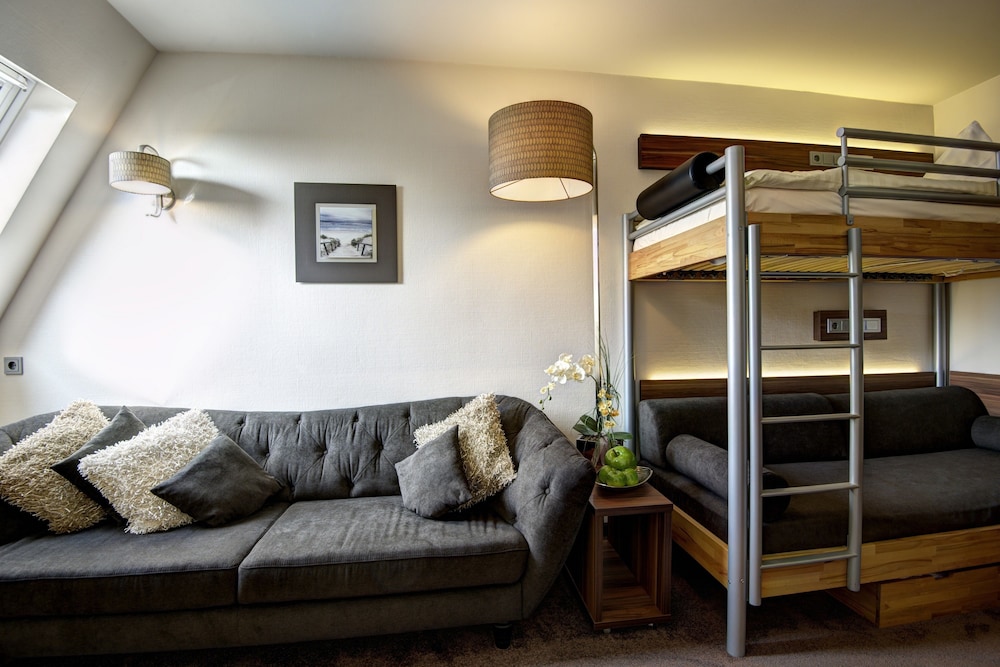 Quadruple Room - Photo 1
