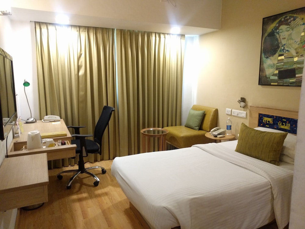 Business Room photo 2