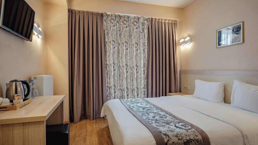 Classic Double or Twin Room - Photo 1
