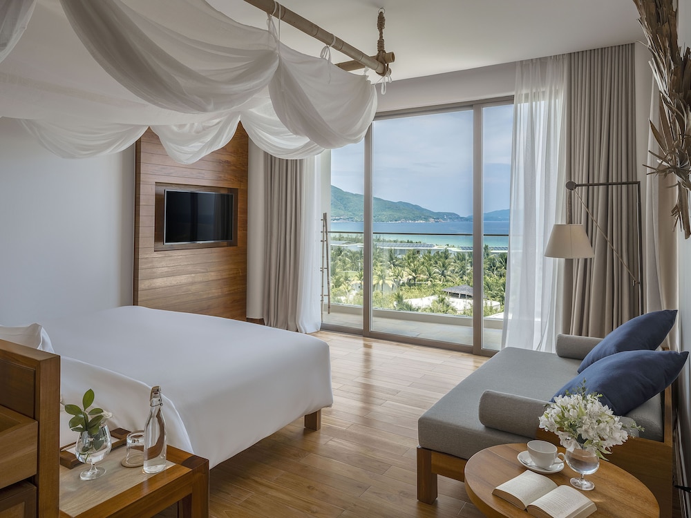 Seaview Sky Pool Villa photo 2