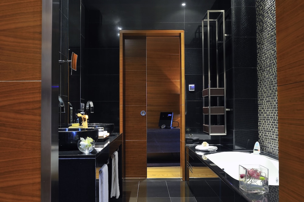 Standard Single Room (Skyline)