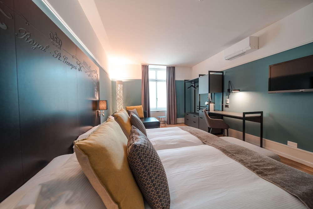 Modern, air-conditioned rooms, with balcony