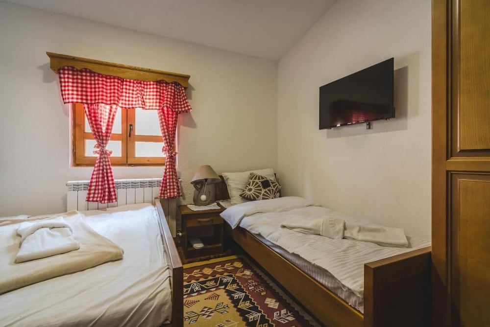 Standard Triple Room photo 3