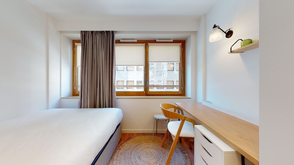 Apartment photo 2