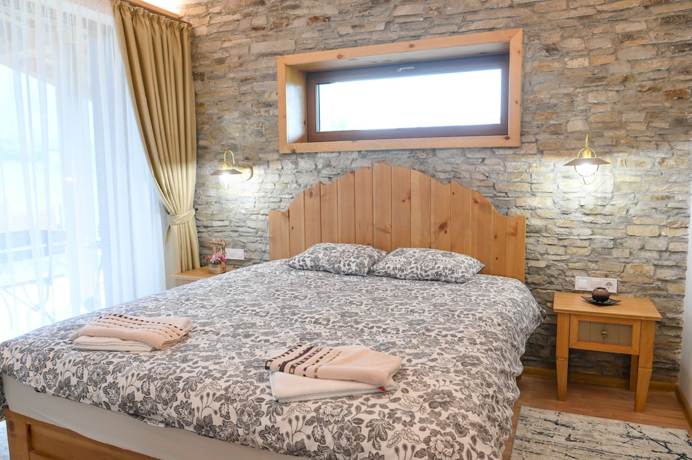 Superior Chalet, 3 Bedrooms, Sauna, Mountain View photo 3
