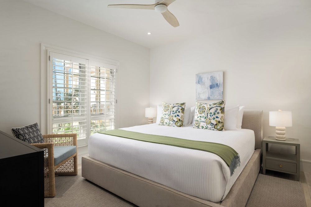 Non-Such Ocean Front 4 Bedroom Penthouse Suite photo 2
